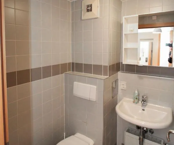 Studio Auersperg By Interhome Hotel Wenen