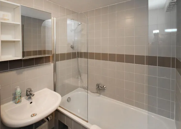 Studio Auersperg By Interhome Hotel Wenen