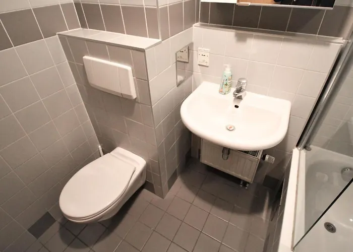 Studio Auersperg By Interhome Hotel Wenen
